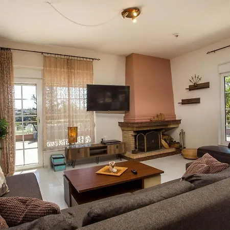 Villa Athina's With Heated Pool *