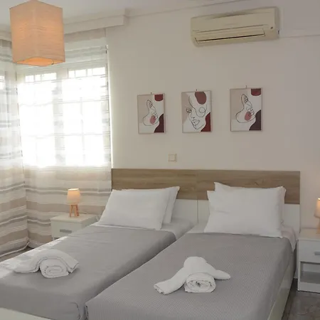 ヴィラ Athina's With Heated Pool