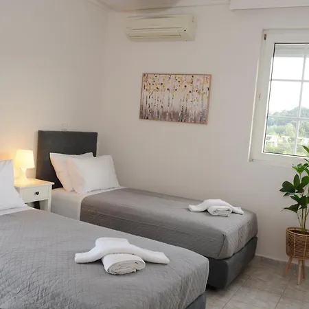Athina's With Heated Pool Koskinou