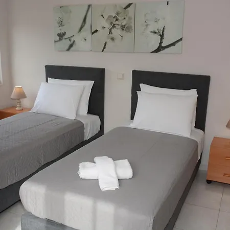 Athina's With Heated Pool Koskinou
