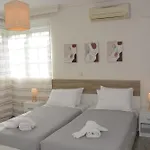 Villa Athina's With Heated Pool