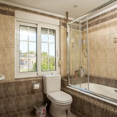 Athina's With Heated Pool Villa