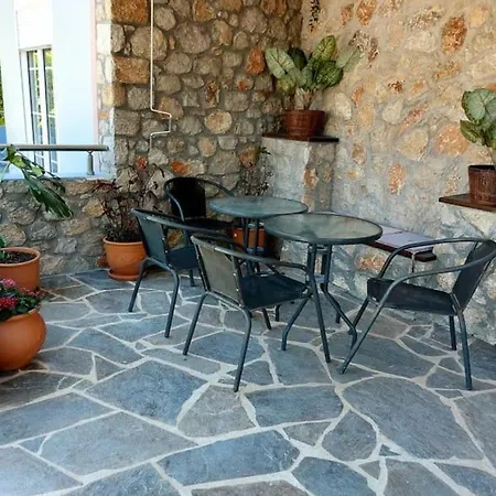 Athina's With Heated Pool Villa