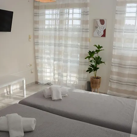 Athina's With Heated Pool Villa *