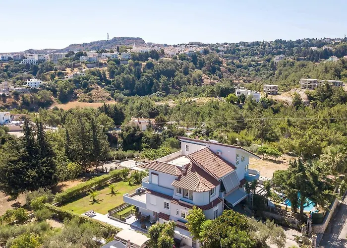 Athina's With Heated Pool Vilă Koskinou (Rhodes)
