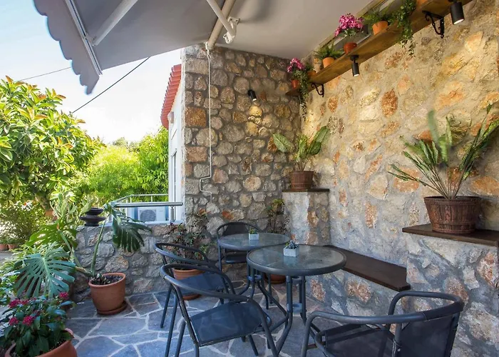 Athina's With Heated Pool Vilă Koskinou (Rhodes)