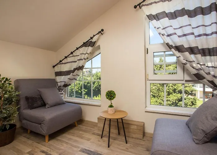 别墅 Athina's With Heated Pool