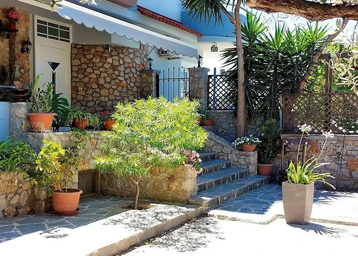 Athina's With Heated Pool