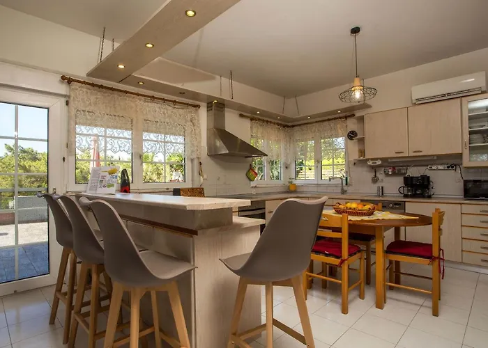 别墅 Athina's With Heated Pool *