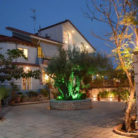 Willa Athina's With Heated Pool Koskinou (Rhodes)