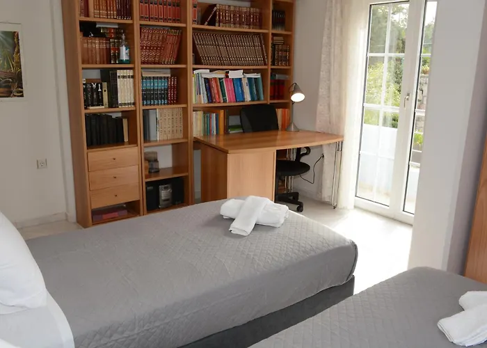 Athina's With Heated Pool * Koskinou (Rhodes)